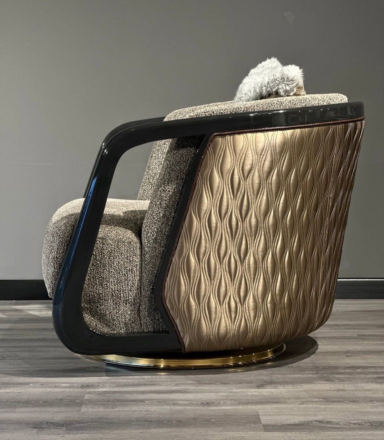 GINA ARMCHAIR