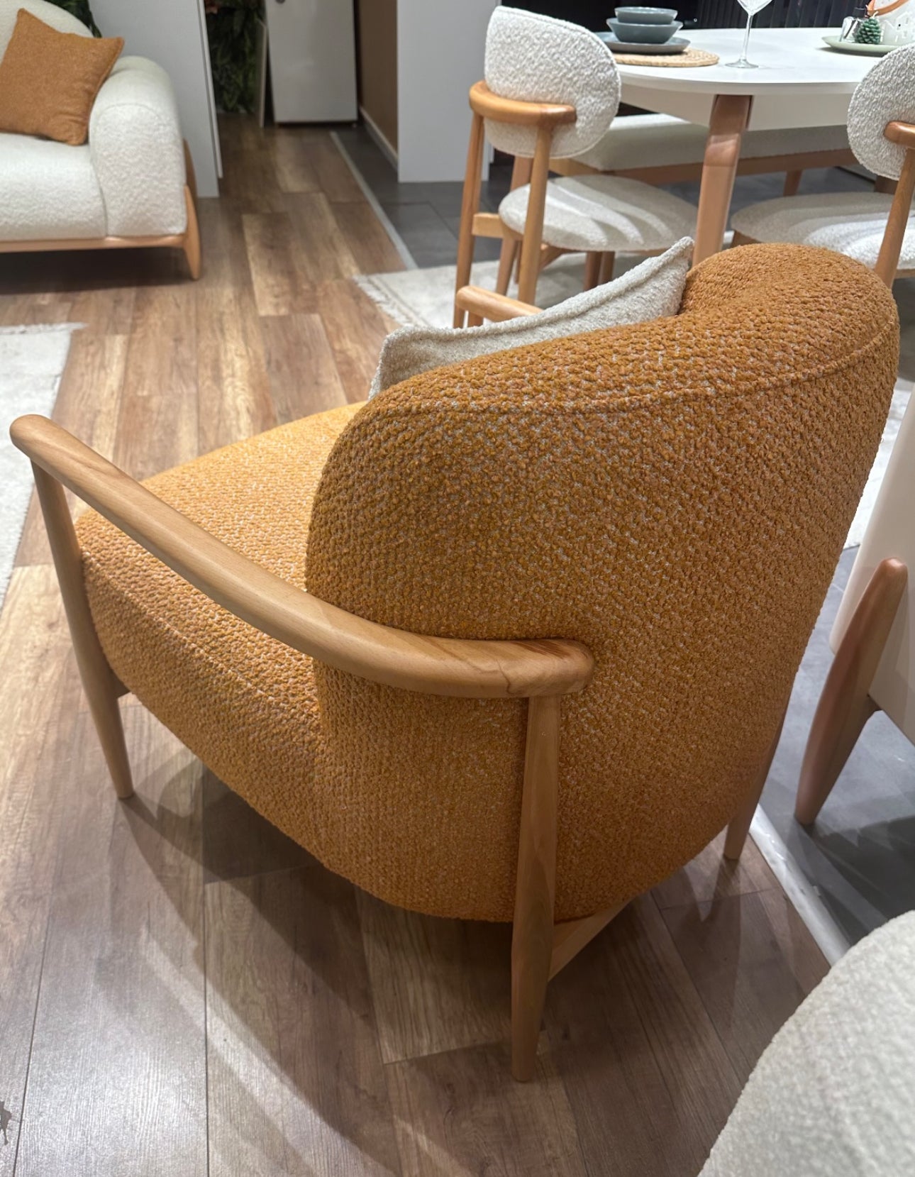 VOLK ARMCHAIR