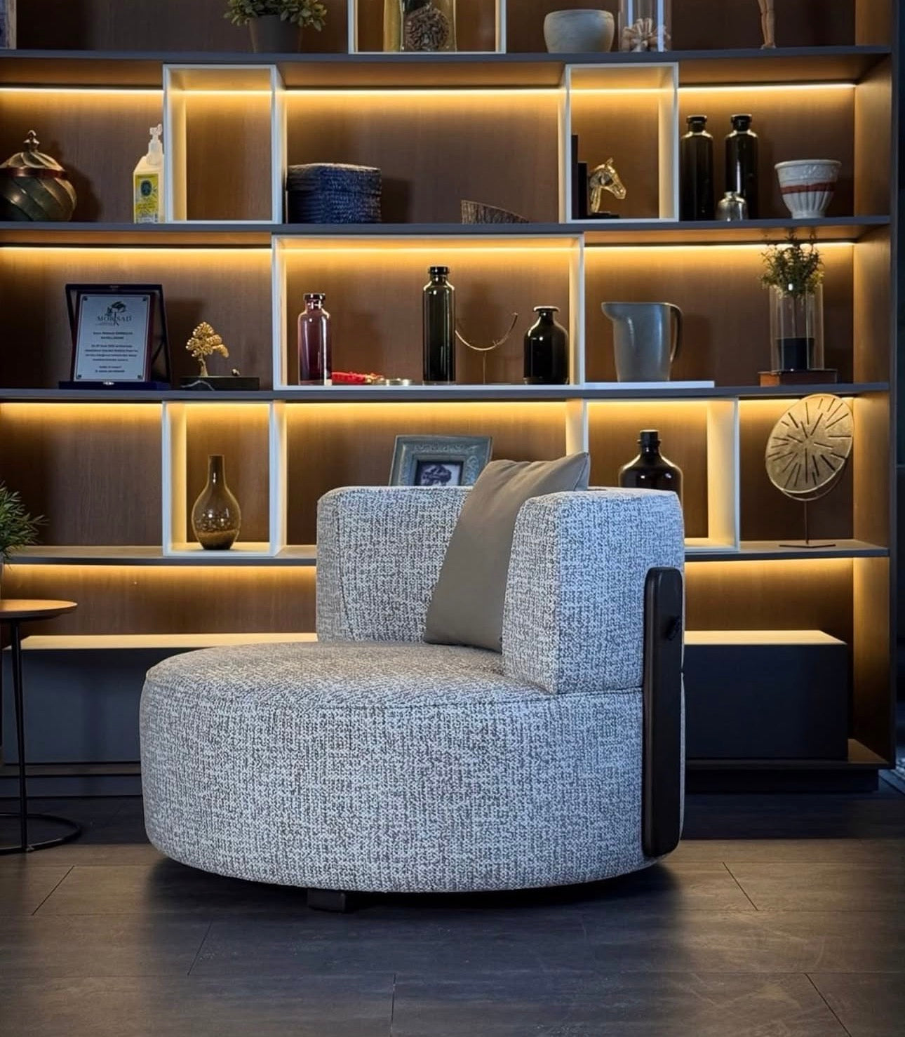 VOCO ARMCHAIR