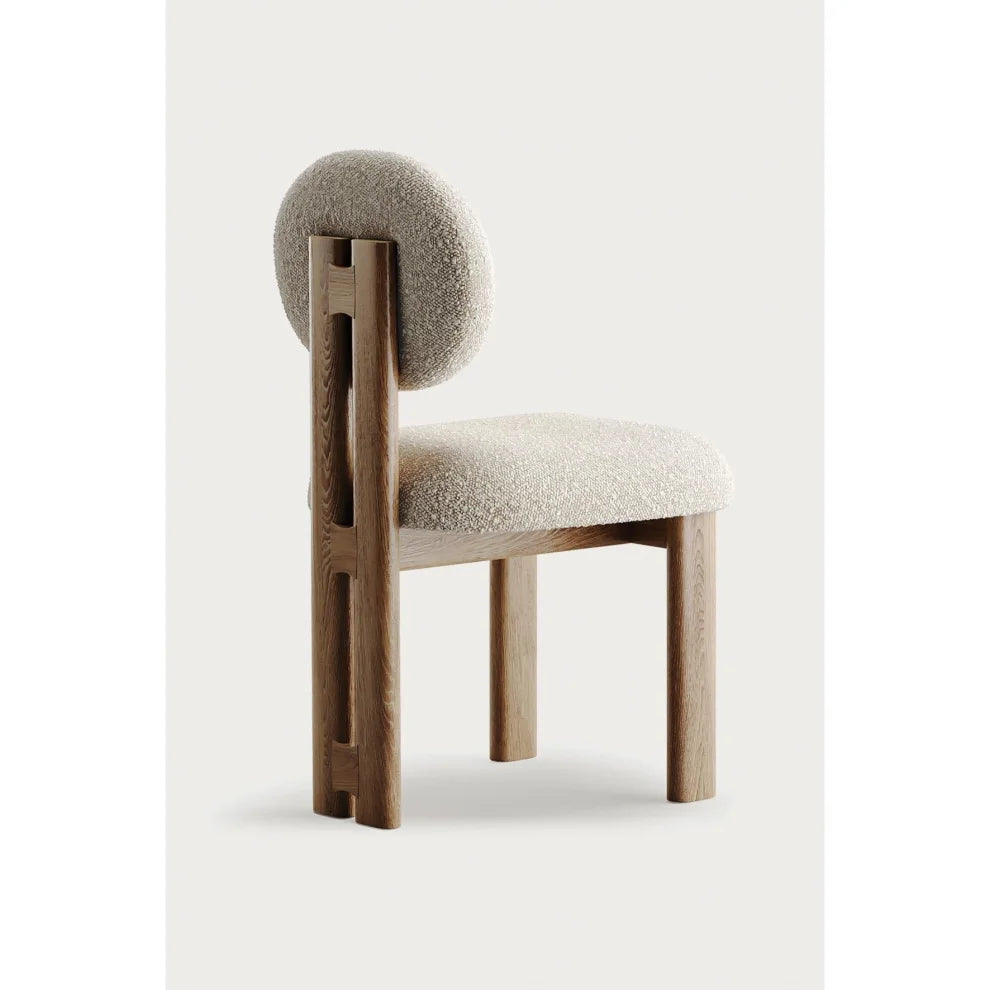 MOLLY CHAIR