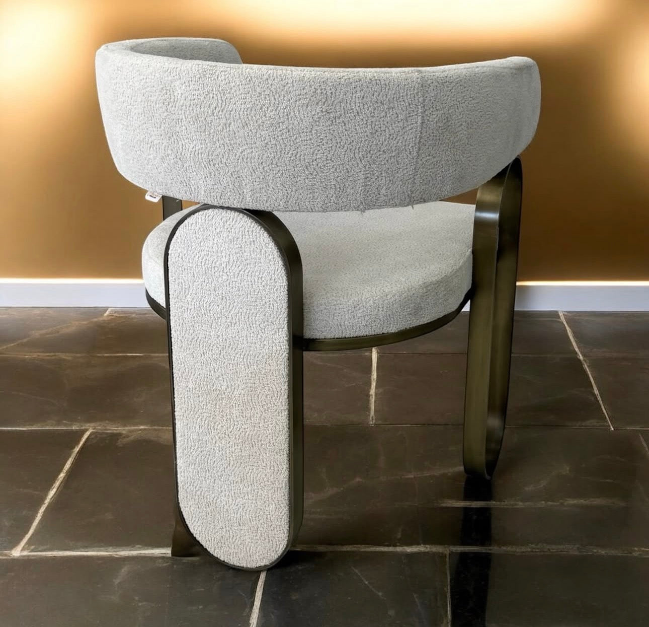 ROYAL CHAIR