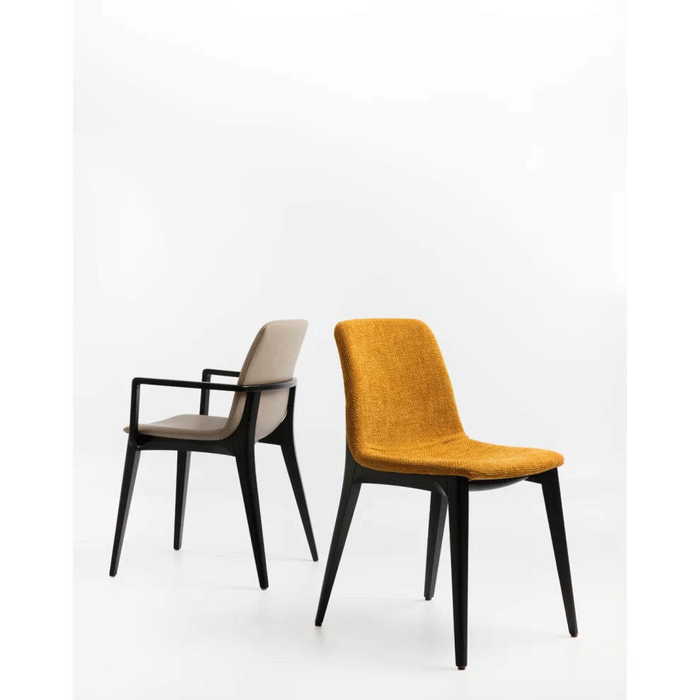 HOLLY CHAIR