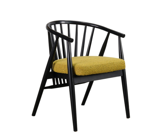 ARYA CHAIR