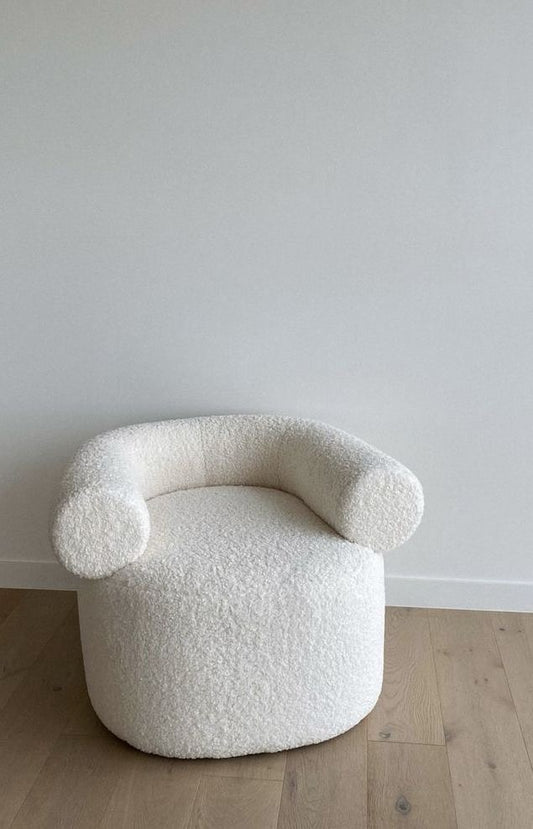 VOLHO ARMCHAIR
