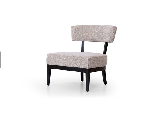 TOMA ARMCHAIR