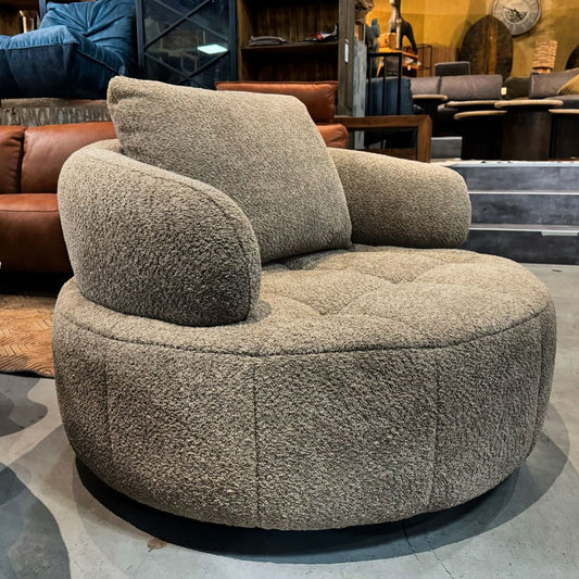 CEKU ARMCHAIR